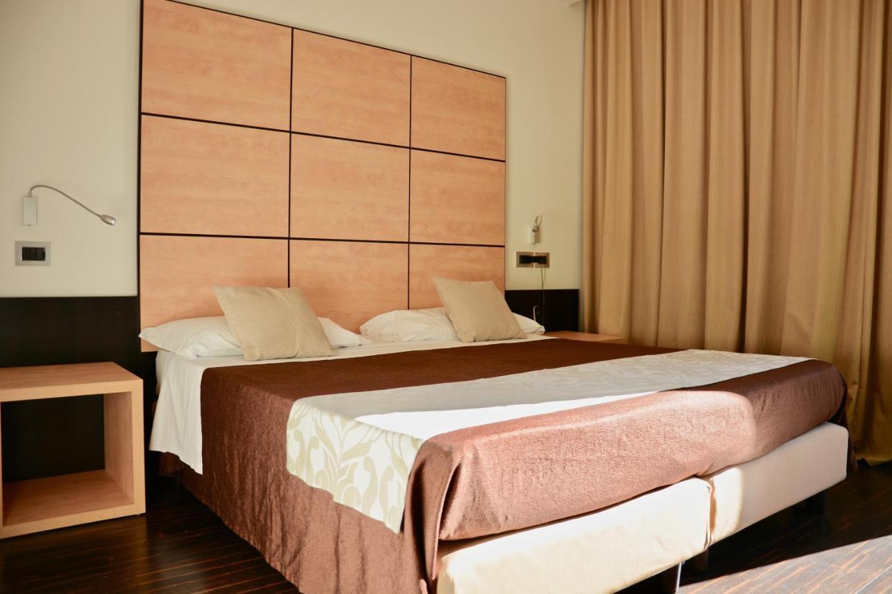 Hotel Cimarosa Napoli Esterno foto