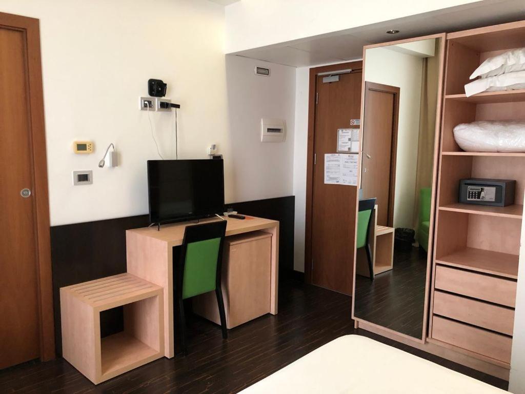 Hotel Cimarosa Napoli Esterno foto
