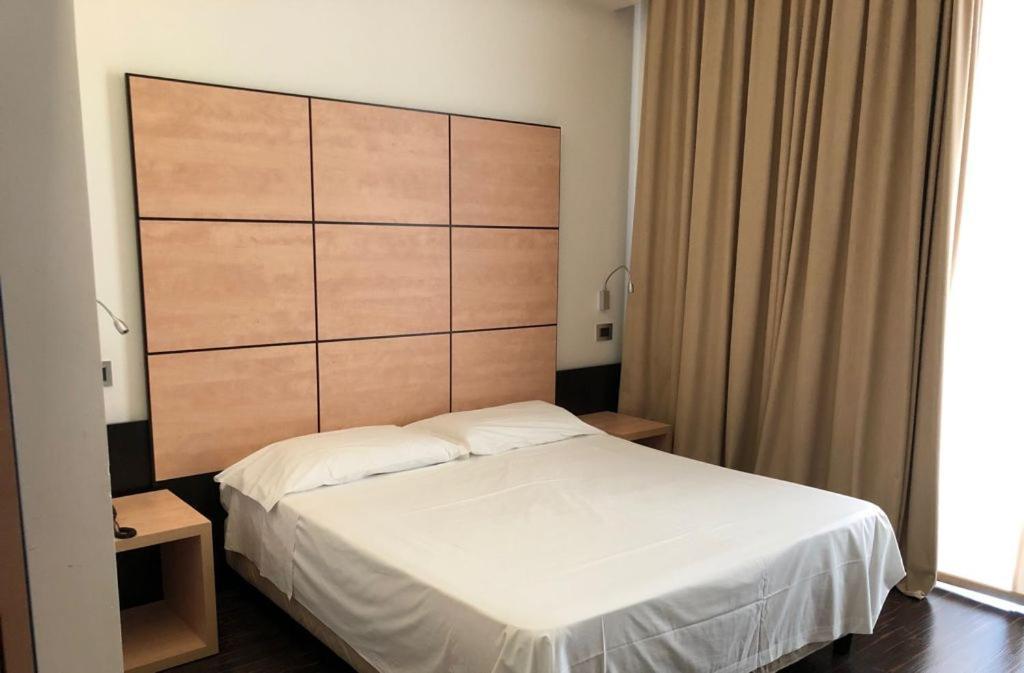 Hotel Cimarosa Napoli Esterno foto